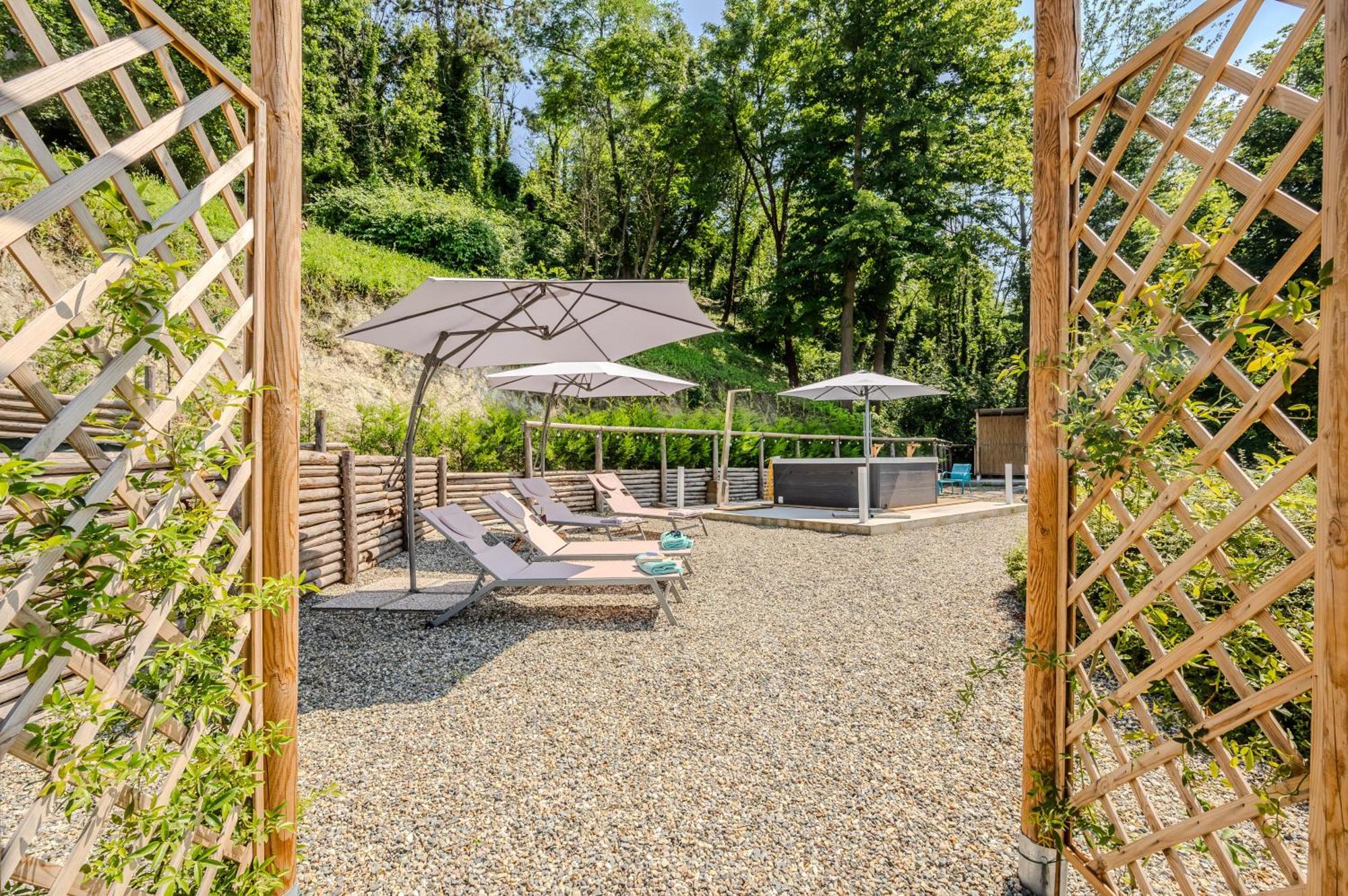 Villa Rocco Country House Ozzano Monferrato ภายนอก รูปภาพ
